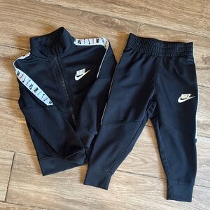 Nike Black Sweatpants with Tapered Leg Design